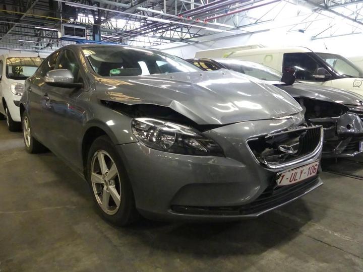 VOLVO V40 - 2016 2018 yv1mv7481j2509893