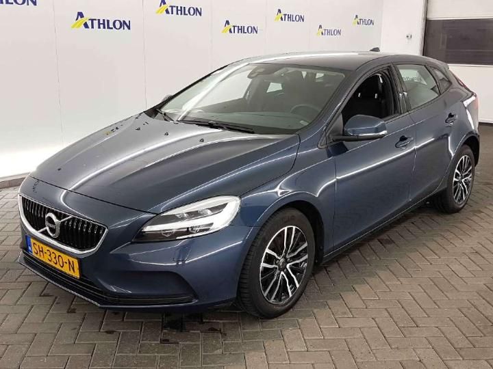 VOLVO V40 2018 yv1mv7481j2511511