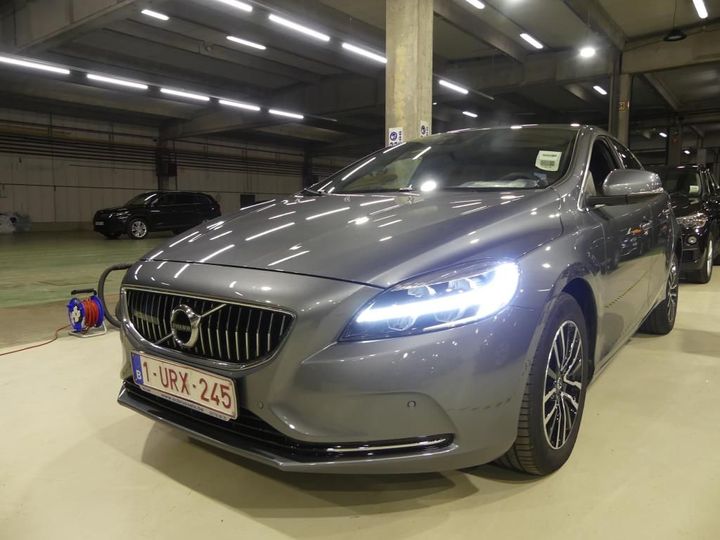 VOLVO V40 - 2016 2018 yv1mv7481j2512348