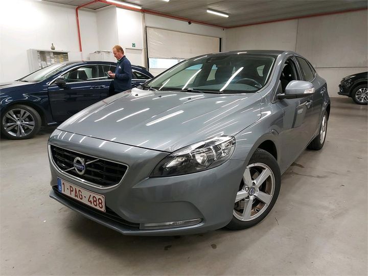 VOLVO V40 2016 yv1mv74l0g2344073