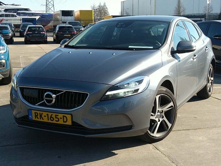 VOLVO V40 2017 yv1mv74l0h2433722