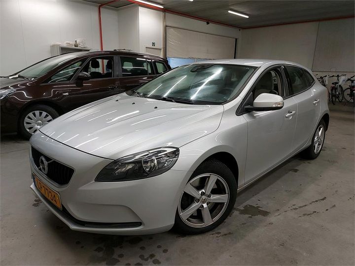 VOLVO V40 2017 yv1mv74l0j2457826