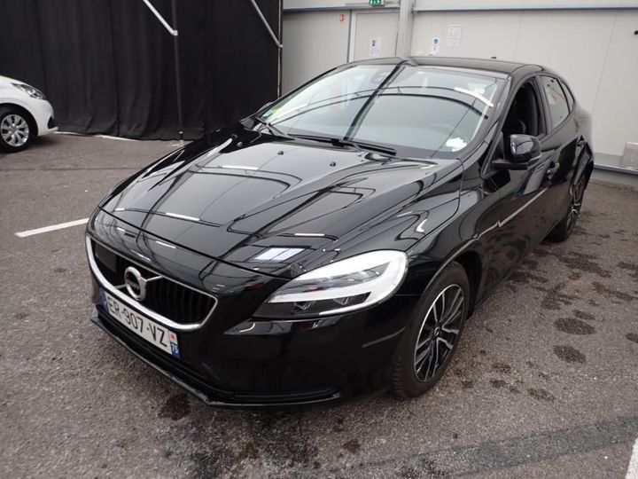 VOLVO V40 2017 yv1mv74l0j2470062