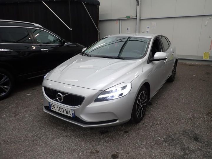 VOLVO V40 2017 yv1mv74l0j2470120