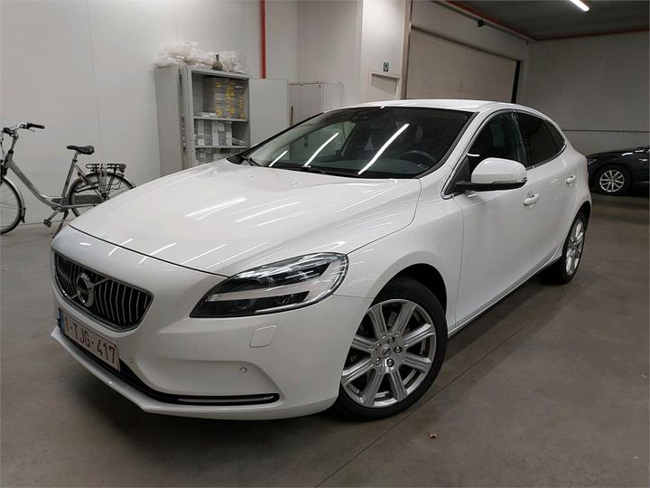 VOLVO V40 2017 yv1mv74l0j2482740