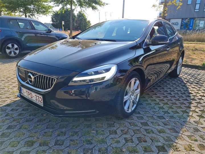 VOLVO V40 2018 yv1mv74l0j2488204