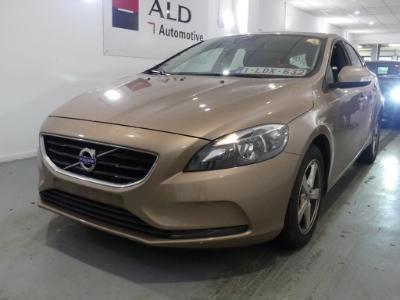 VOLVO V40 DIESEL - 2012 2015 yv1mv74l1g2294787