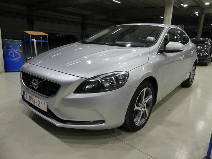 VOLVO V40 2016 yv1mv74l1g2323461