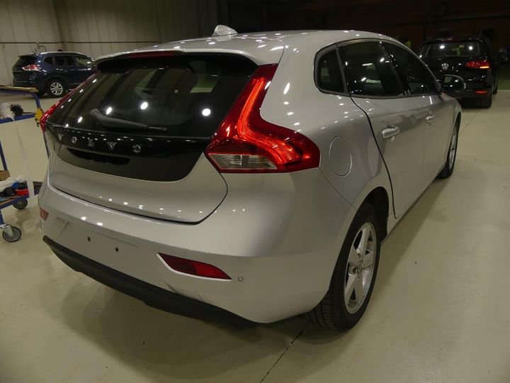 VOLVO V40 2016 yv1mv74l1g2323467