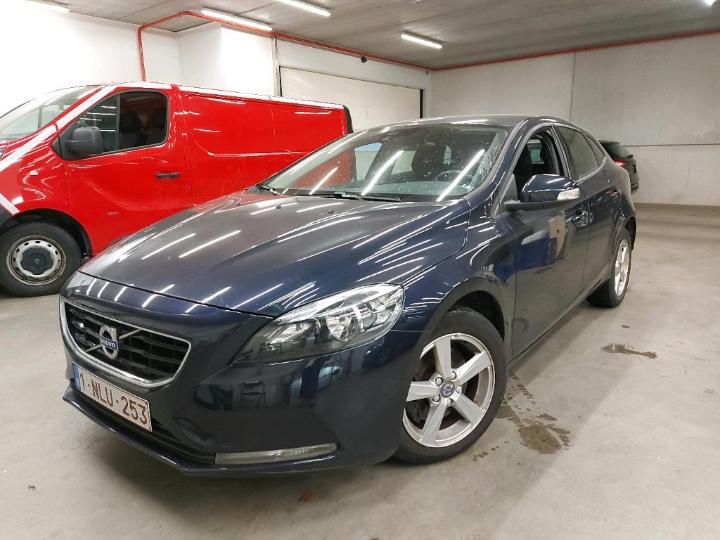 VOLVO V40 2016 yv1mv74l1g2338749