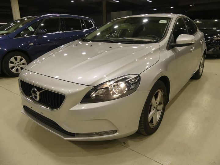 VOLVO V40 2016 yv1mv74l1h2366697