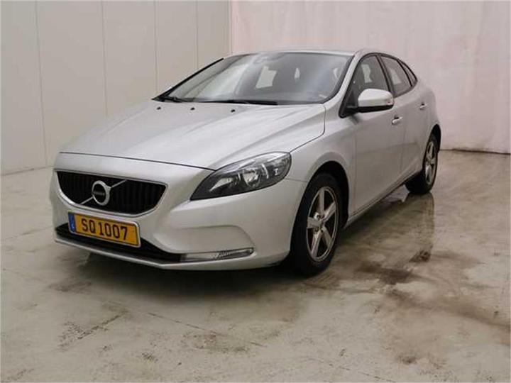 VOLVO V40 2017 yv1mv74l1h2388926