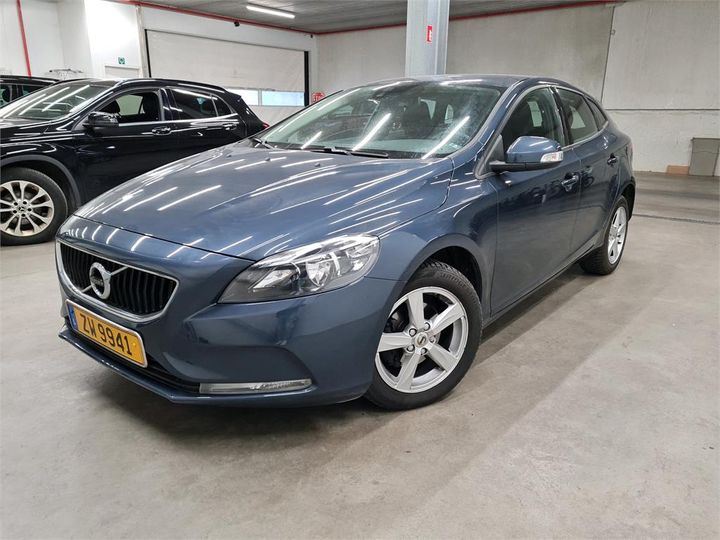 VOLVO V40 2017 yv1mv74l1h2388945