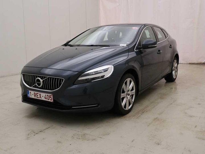 VOLVO V40 2016 yv1mv74l1h2401651