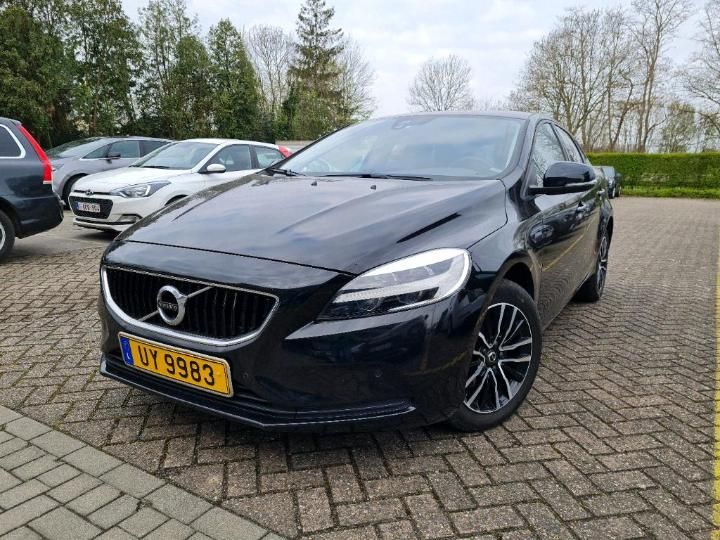 VOLVO V40 2017 yv1mv74l1h2409021