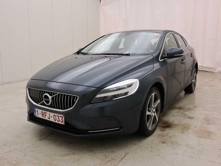 VOLVO V40 2016 yv1mv74l1h2409844