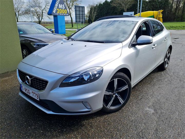 VOLVO V40 2017 yv1mv74l1h2420605