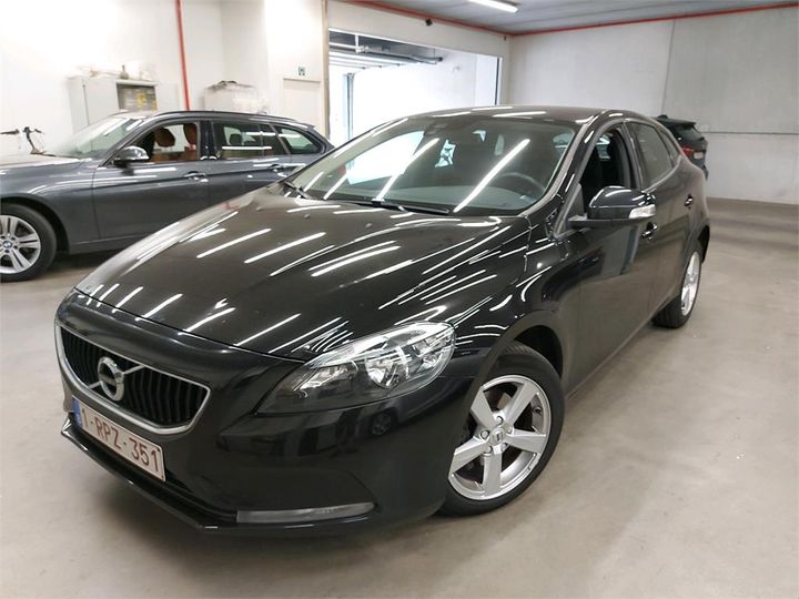 VOLVO V40 2017 yv1mv74l1h2422474