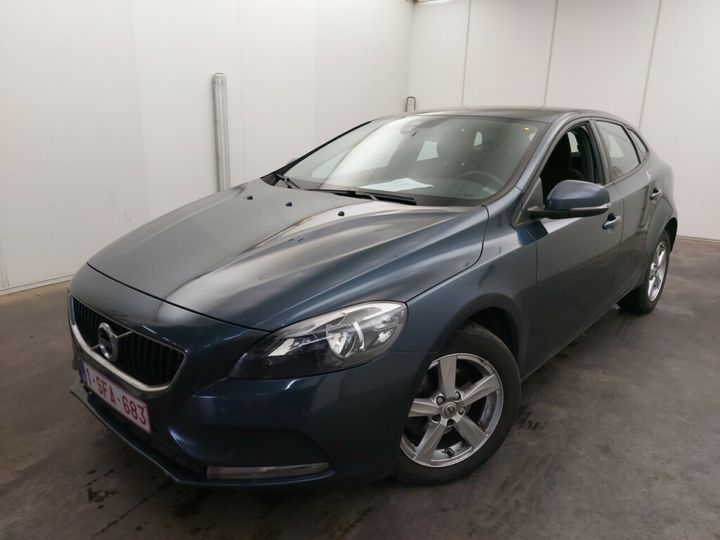 VOLVO V40 2017 yv1mv74l1h2440509