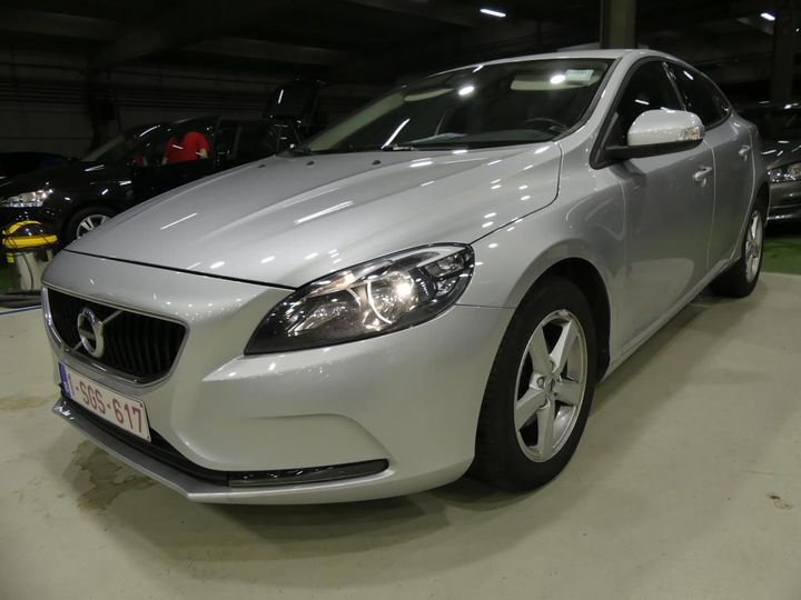 VOLVO V40 - 2016 2017 yv1mv74l1j2444232