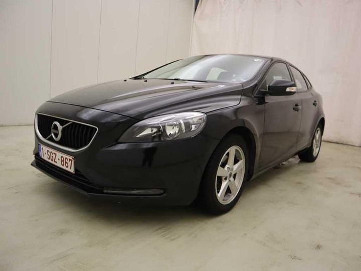 VOLVO V40 2017 yv1mv74l1j2444312