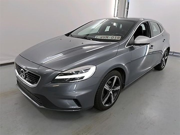 VOLVO V40 2019 yv1mv74l1j2444454