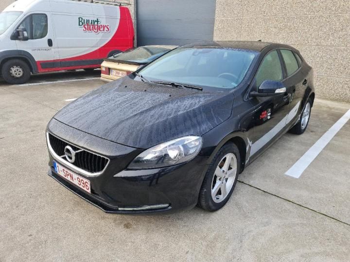 VOLVO V40 2017 yv1mv74l1j2453515