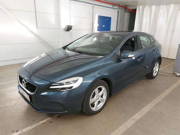 VOLVO V40 2017 yv1mv74l1j2455932