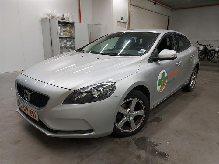 VOLVO V40 2017 yv1mv74l1j2457307