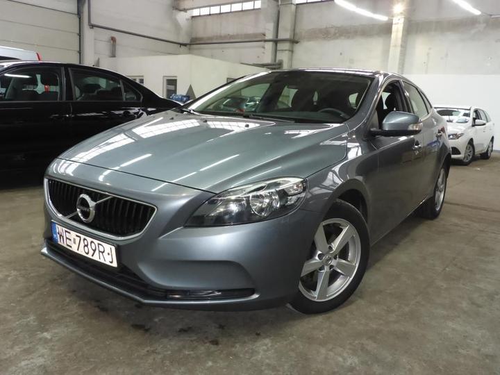 VOLVO V40 2017 yv1mv74l1j2463128