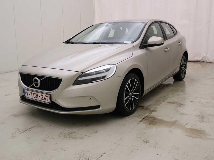 VOLVO V40 2017 yv1mv74l1j2468749