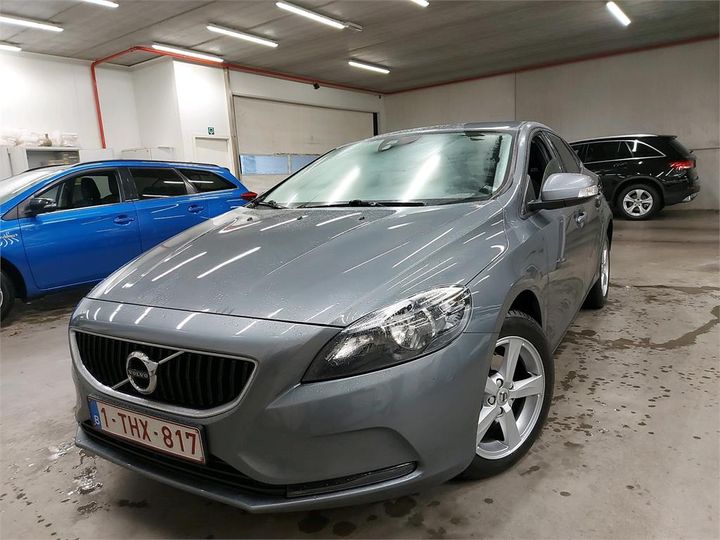 VOLVO V40 2017 yv1mv74l1j2469130