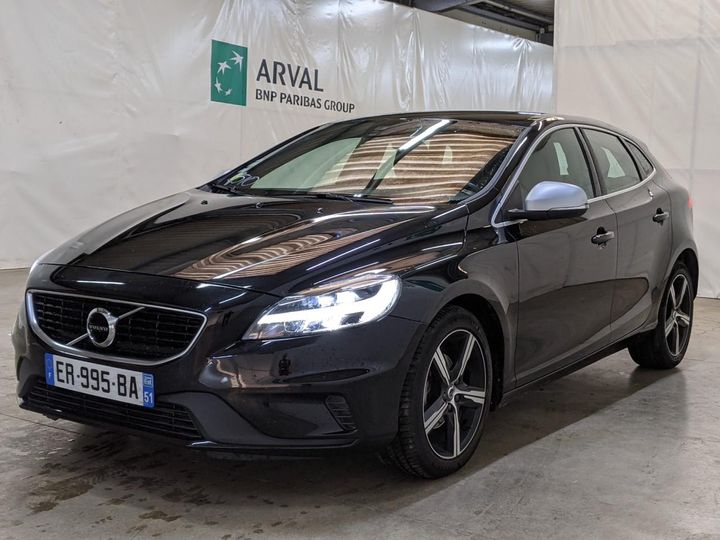 VOLVO V40 2017 yv1mv74l1j2469536