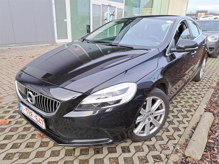 VOLVO V40 2017 yv1mv74l1j2471213