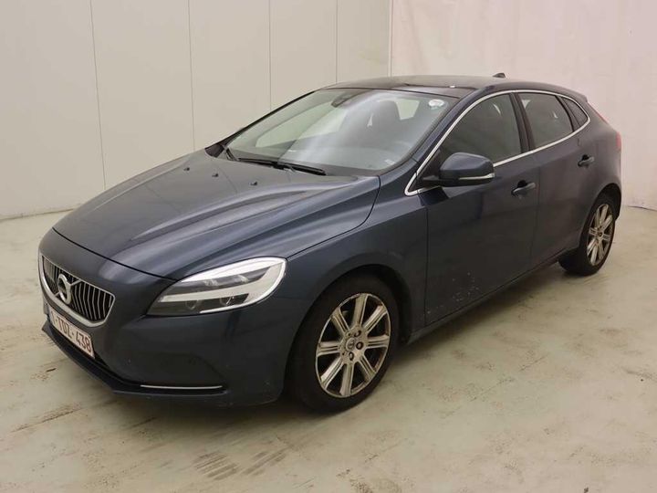 VOLVO V40 2017 yv1mv74l1j2471700