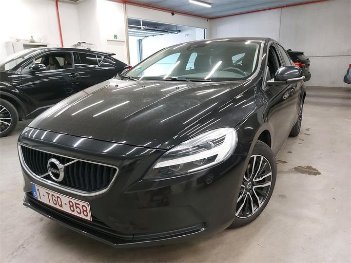 VOLVO V40 2017 yv1mv74l1j2477447