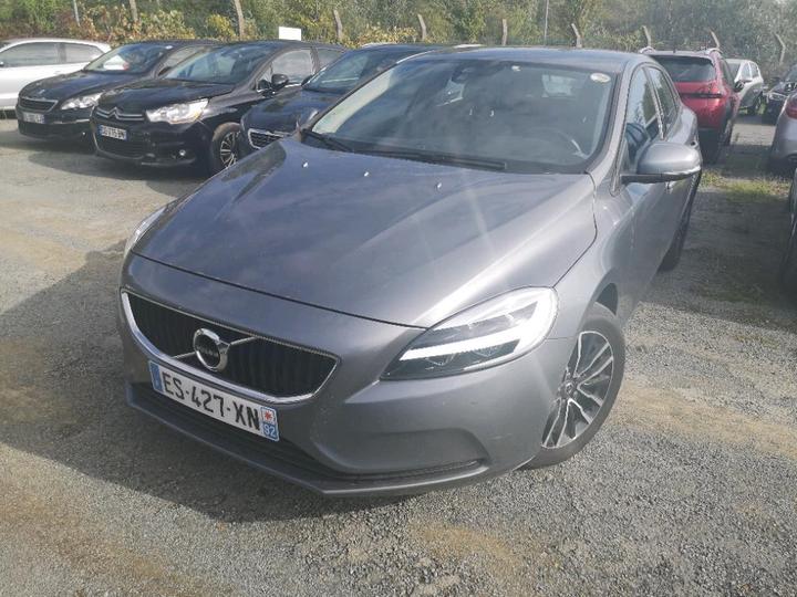 VOLVO V40 2017 yv1mv74l1j2492103