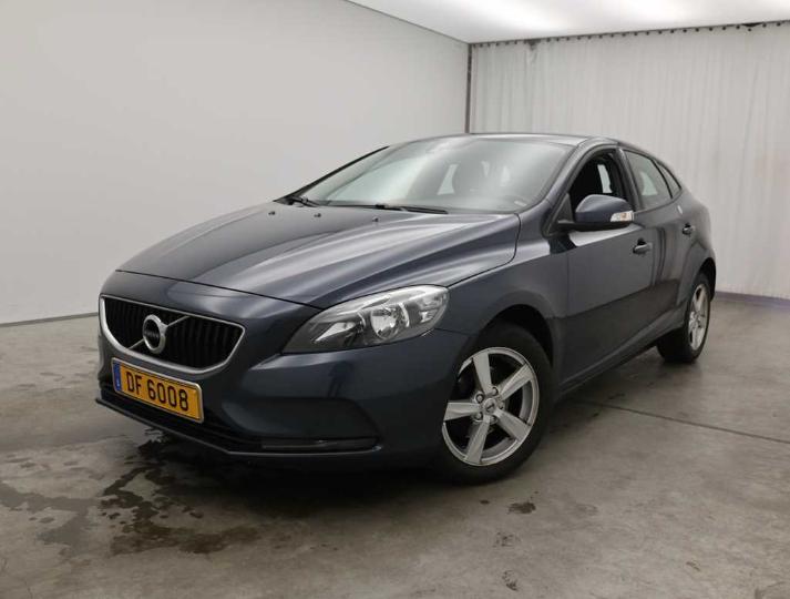 VOLVO V40 16 2018 yv1mv74l1j2503968