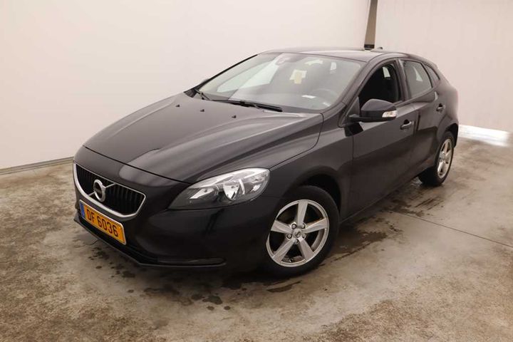 VOLVO V40 &#3916 2018 yv1mv74l1j2507676