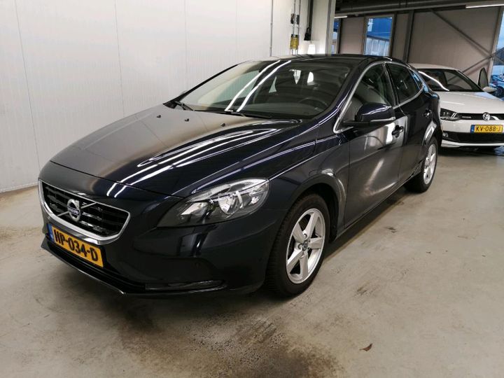 VOLVO V40 2015 yv1mv7980g2315131