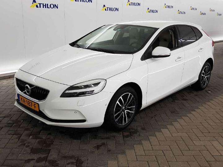 VOLVO V40 2016 yv1mv7980h2395218