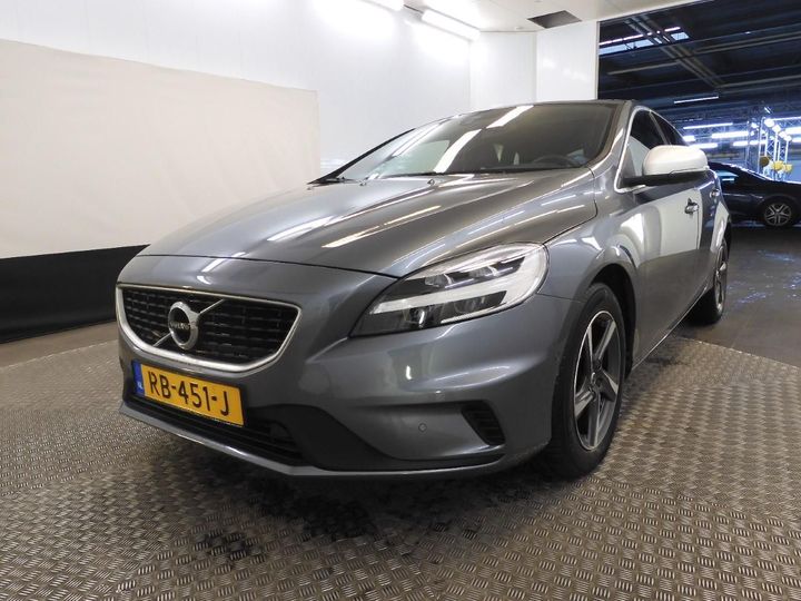 VOLVO V40 2017 yv1mv7980j2469627