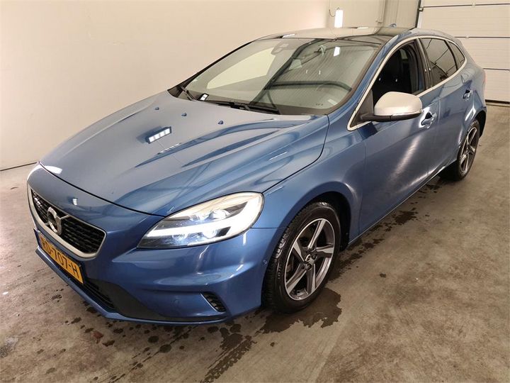 VOLVO V40 2017 yv1mv7980j2471209