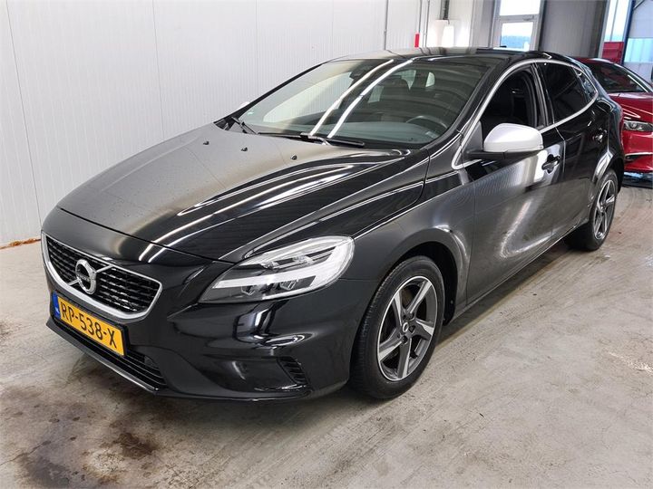 VOLVO V40 2018 yv1mv7980j2479475