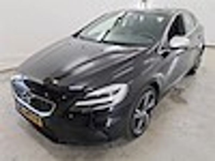 VOLVO V40 2018 yv1mv7980j2486714