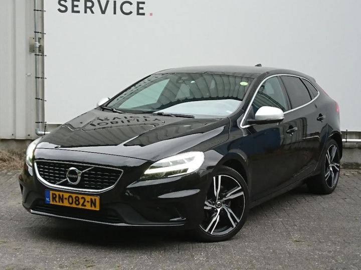 VOLVO V40 2018 yv1mv7980j2493102