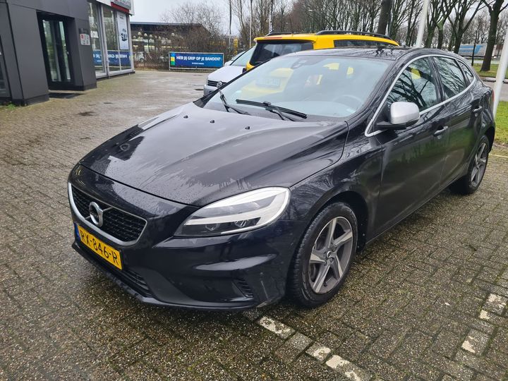 VOLVO V40 2018 yv1mv7980j2505227