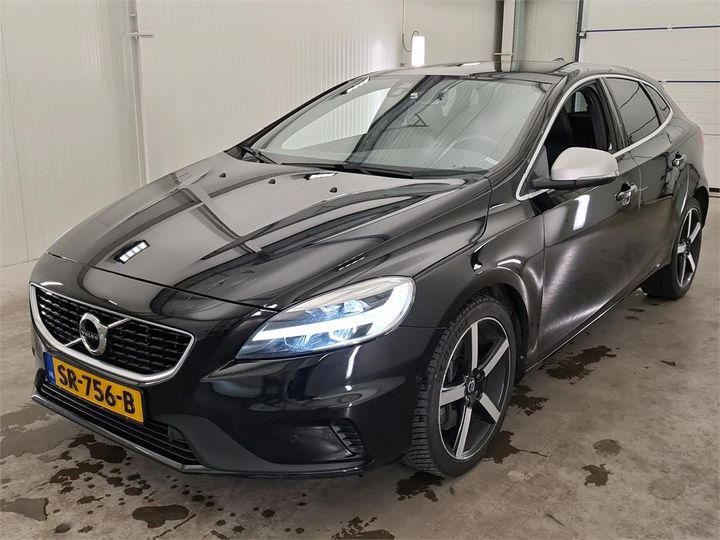 VOLVO V40 2018 yv1mv7980j2505867