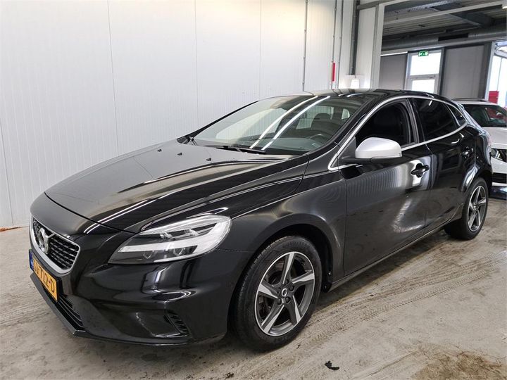 VOLVO V40 2018 yv1mv7980j2506408