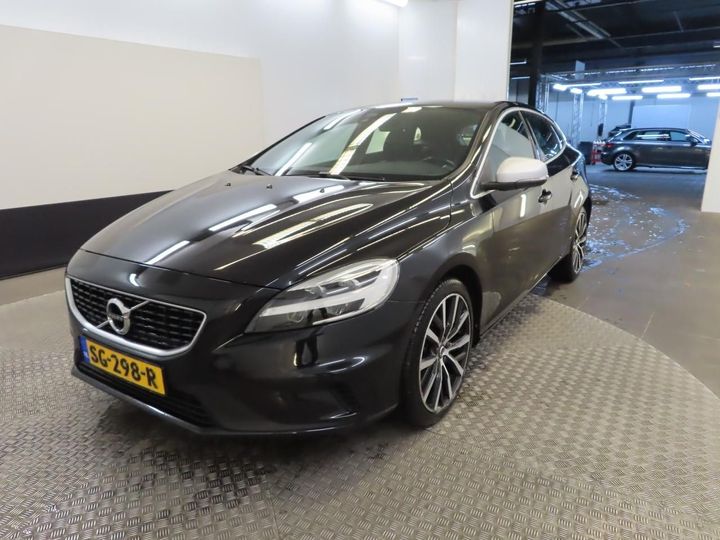 VOLVO V40 2018 yv1mv7980j2507020